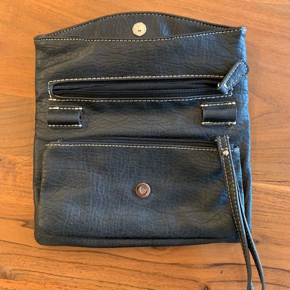 Nine West Clutch - Picture 3 of 5